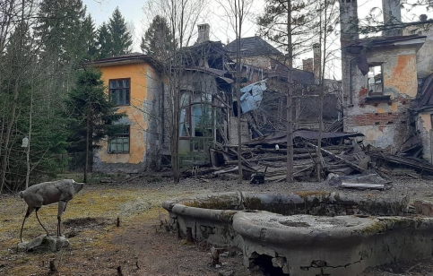 Фото: Наступление на наследие, Дача Фаберже