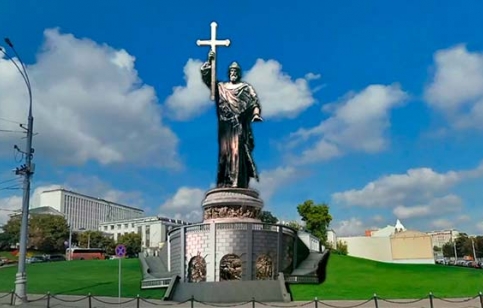 Проект установки памятника кн.Владимиру на Боровицкой площади (1tv.ru)