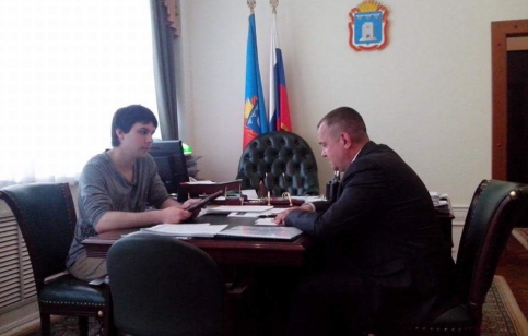 Ведущий программы "Наступление на наследие", градозащитник Андрей Новичков в Правительстве Тамбовской области