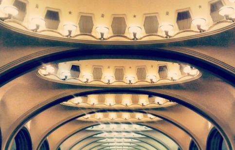 ст. метро "Маяковская"